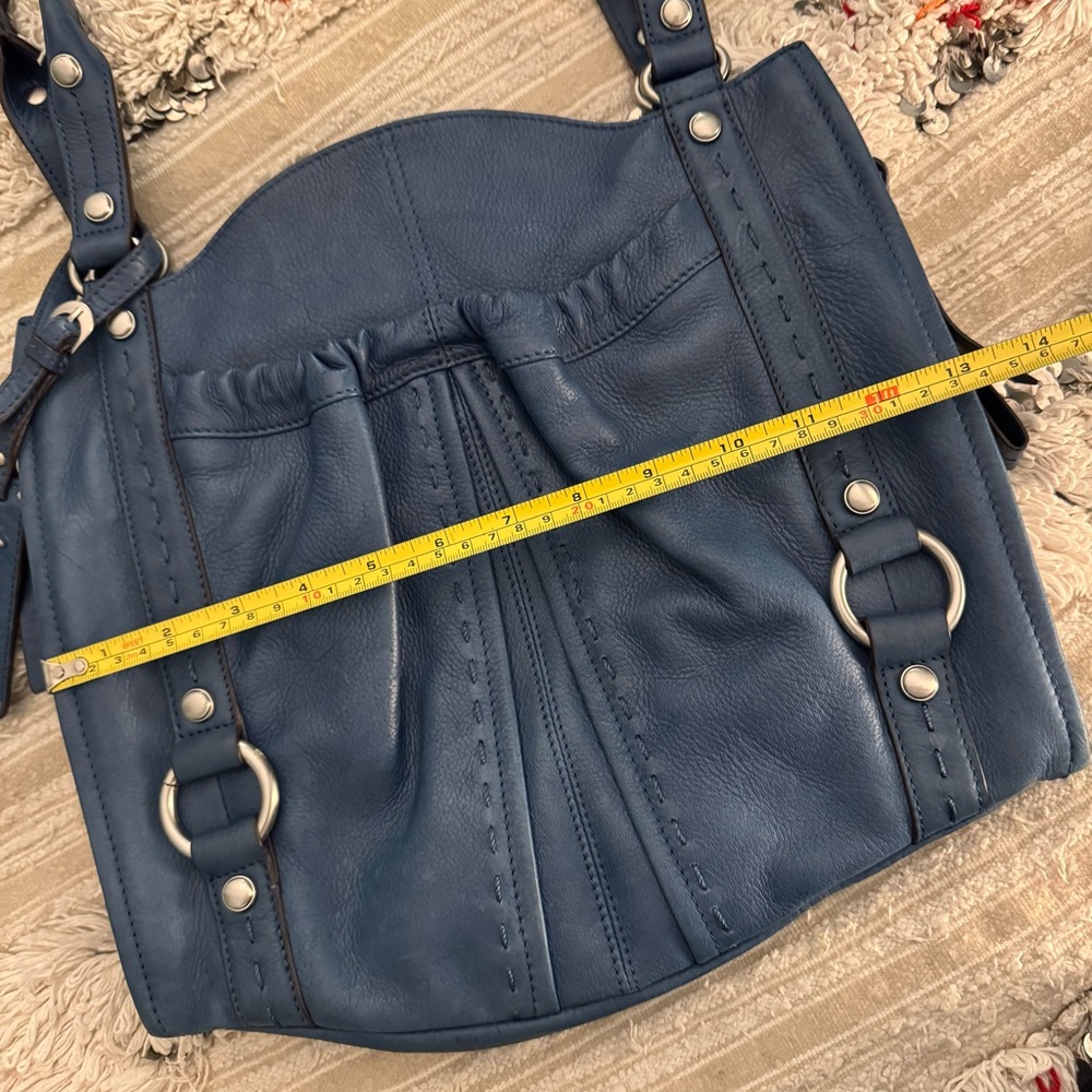 B. Makowsky Blue Leather Purse - Picture 9 of 14